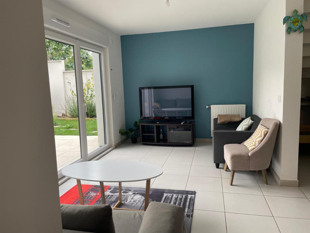 Duplex Neuf 90 M2 - 3 Chambres, Avec Jardin A Apartment Sartrouville