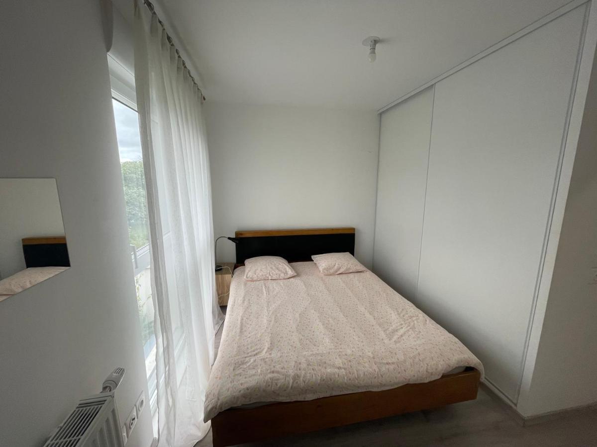 Duplex Neuf 90 M2 - 3 Chambres, Avec Jardin A *